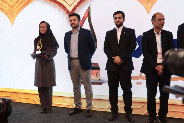 در حاشیه جشنواره ملی فنآفرینی شیخ بهایی؛ جایزه پیروز اهدا شد